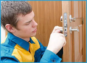 Lock Locksmith Services North Attleboro, MA 508-296-5309 - 5-lock-opening